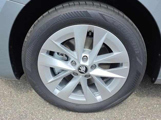 SKODA Octavia Combi 2.0 TSI DSG Selection 4x4