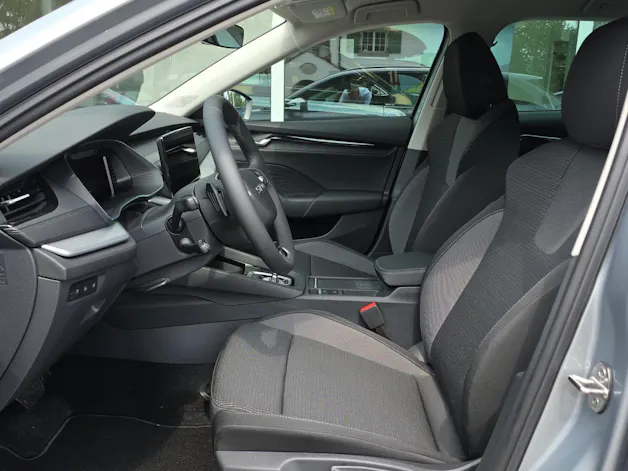 SKODA Octavia Combi 2.0 TSI DSG Selection 4x4