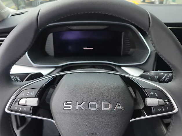 SKODA Octavia Combi 2.0 TSI DSG Selection 4x4