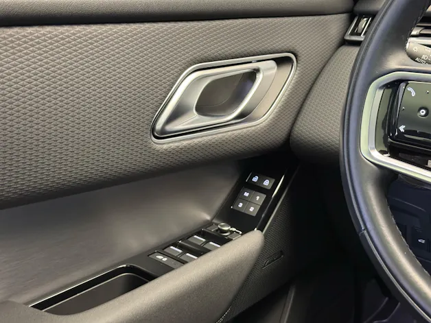 Land Rover Range Rover Velar R-Dynamic D 300 I6 MHEV HSE Automatic