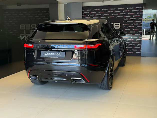 Land Rover Range Rover Velar R-Dynamic D 300 I6 MHEV HSE Automatic