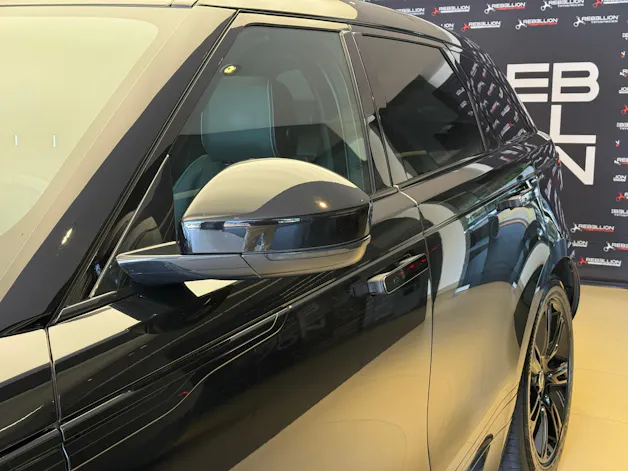 Land Rover Range Rover Velar R-Dynamic D 300 I6 MHEV HSE Automatic