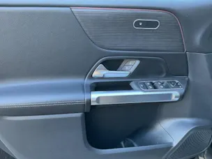 MERCEDES-BENZ GLB 250 AMG Line 4 MATIC