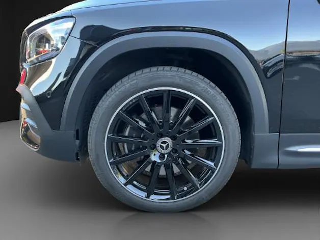 MERCEDES-BENZ GLB 250 AMG Line 4 MATIC