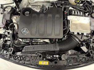 MERCEDES-BENZ CLA SB 220 4M 8G-DCT