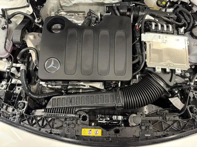 MERCEDES-BENZ CLA SB 220 4M 8G-DCT