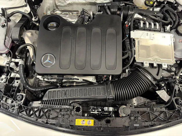 MERCEDES-BENZ CLA SB 220 4M 8G-DCT