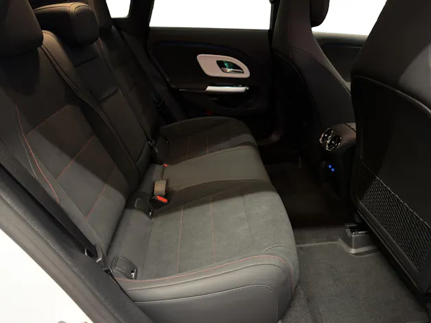 MERCEDES-BENZ CLA SB 220 4M 8G-DCT