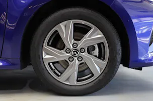 MAZDA 2 Hybrid Exclusive-line