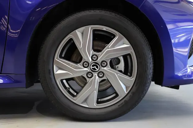MAZDA 2 Hybrid Exclusive-line