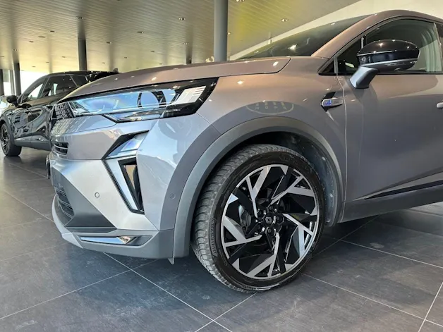 RENAULT Captur 1.3 TCe Esprit Alpine EDC