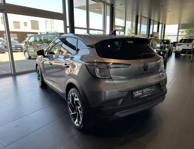 RENAULT Captur 1.3 TCe Esprit Alpine EDC