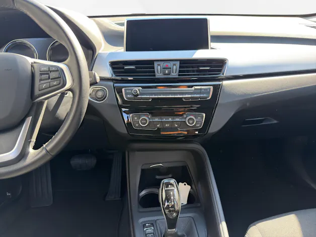 BMW X1 sDr 18i Essential DSK