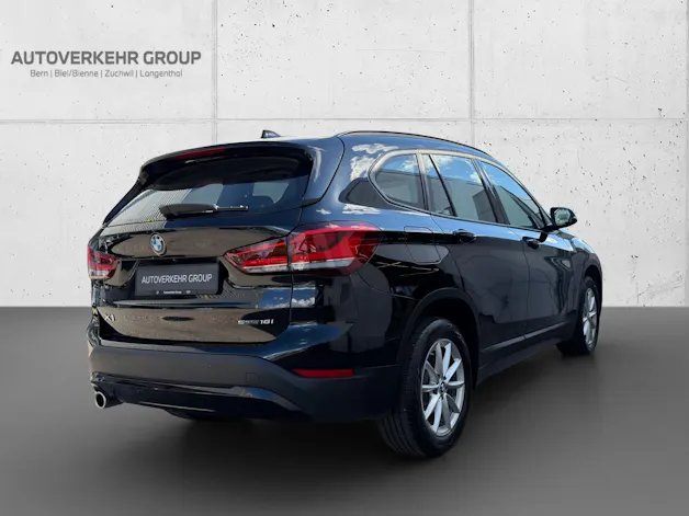 BMW X1 sDr 18i Essential DSK