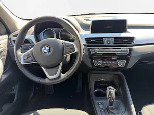 BMW X1 sDr 18i Essential DSK