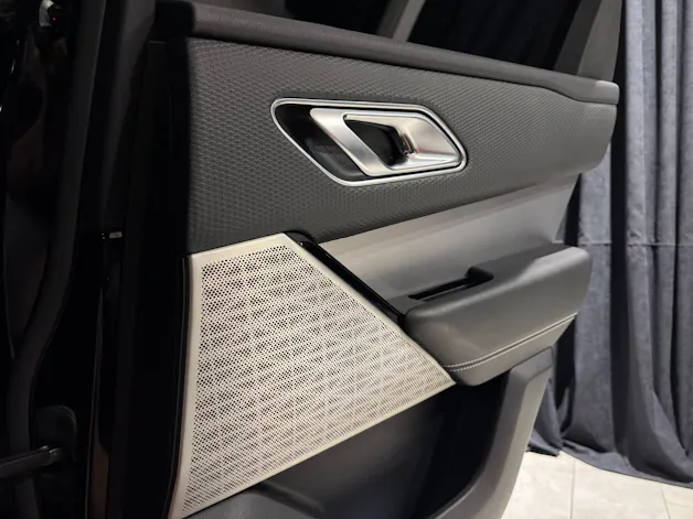 Land Rover Range Rover Velar R-Dynamic P 300 HSE Automatic