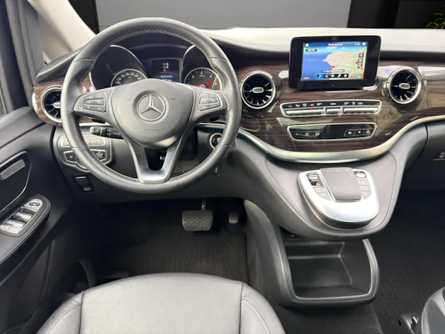 MERCEDES-BENZ V 220 d Exclusive lang 4Matic 9G-Tronic