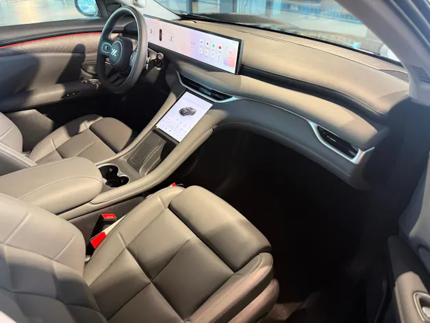 MG IM6 EV 100kWh Performance 20 AWD
