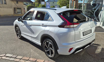 MITSUBISHI ECLIPSE CROSS 6