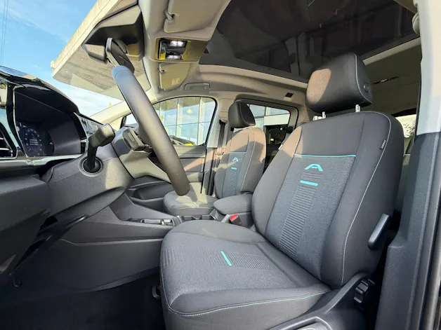 FORD Grand Tourneo Connect 1.5 PHEV Active Automat