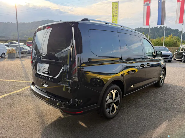 FORD Grand Tourneo Connect 1.5 PHEV Active Automat