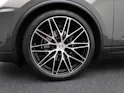 PORSCHE Macan 4