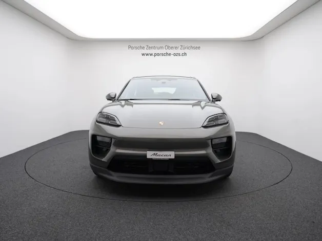 PORSCHE Macan 4