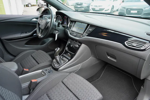 OPEL Astra 1.4i Turbo Excellence
