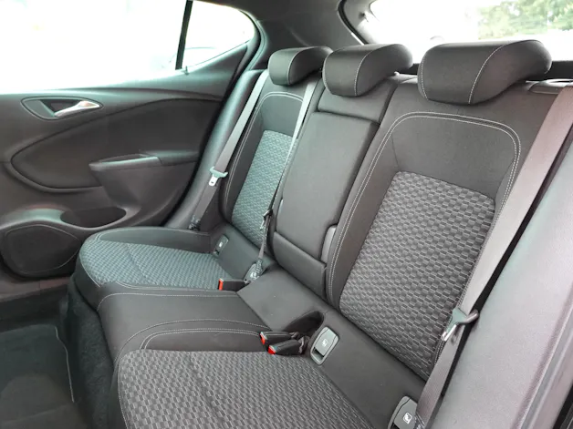 OPEL Astra 1.4i Turbo Excellence