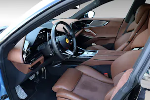 FERRARI Purosangue 6.5 V12