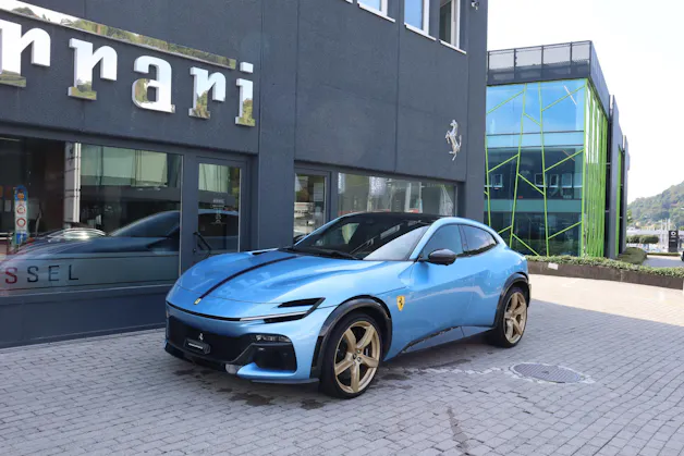 FERRARI Purosangue 6.5 V12