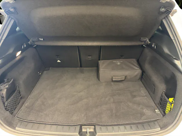 MERCEDES-BENZ EQA 250 AMG Line AMG Line
