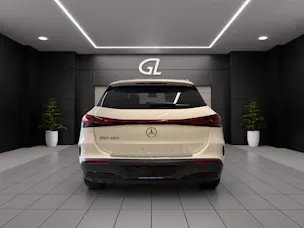 MERCEDES-BENZ EQA 250 AMG Line AMG Line