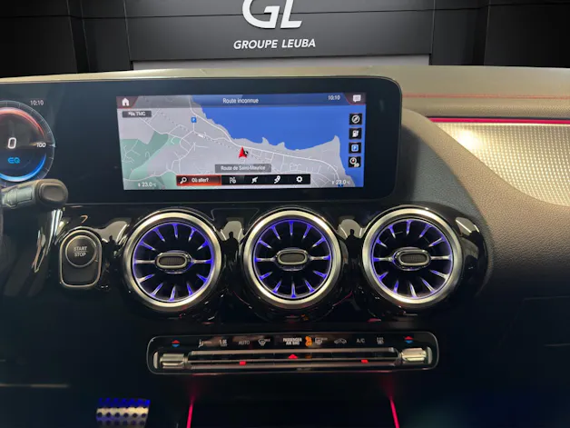 MERCEDES-BENZ EQA 250 AMG Line AMG Line