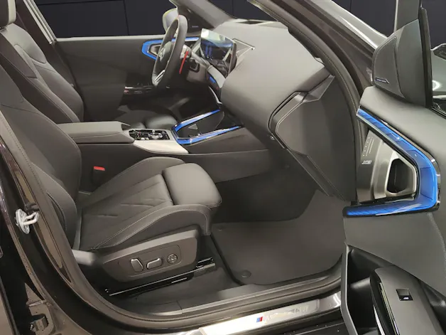 BMW X3 M50i