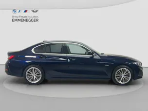 BMW 330e xDrive SAG