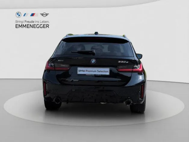 BMW 330e xDrive SAG Touring