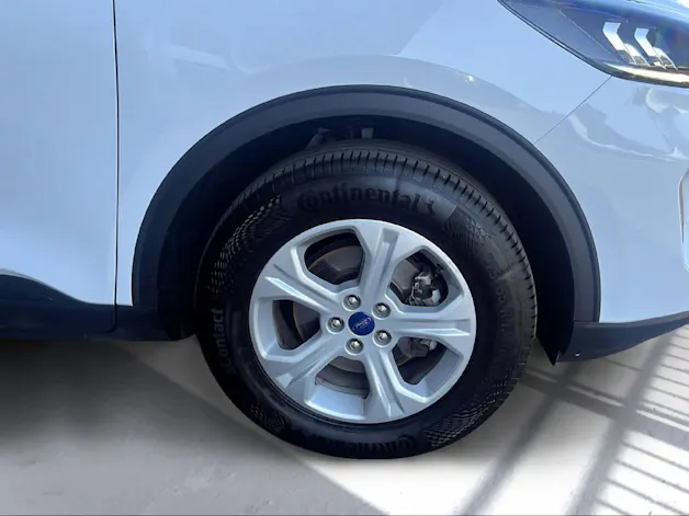 FORD Kuga 2.5 Hybrid Cool & Connect 4x4 mit Anhängerkupplung 1500kg