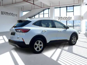 FORD Kuga 2.5 Hybrid Cool & Connect 4x4 mit  Anhängerkupplung 1500kg