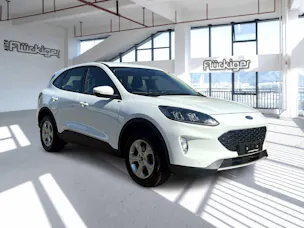 FORD Kuga 2.5 Hybrid Cool & Connect 4x4 mit  Anhängerkupplung 1500kg
