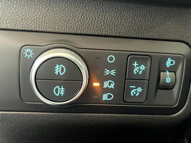 FORD Kuga 2.5 Hybrid Cool & Connect 4x4 mit  Anhängerkupplung 1500kg