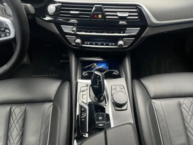 BMW 545e xDrive SAG