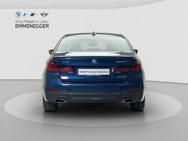 BMW 545e xDrive SAG