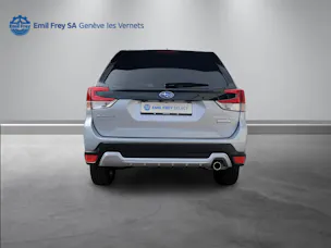 Subaru Forester Station 2.0i e-Boxer Luxury