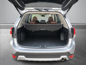 https://vehicle.imgix.net/4438638/d6b72001-52c3-44d2-8c66-c05bef503e16.jpg