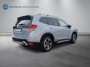 Fahrzeugbild SUBARU Forester Station 2.0i e-Boxer Luxury