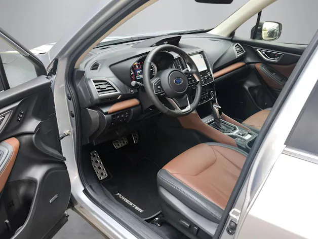 Subaru Forester Station 2.0i e-Boxer Luxury