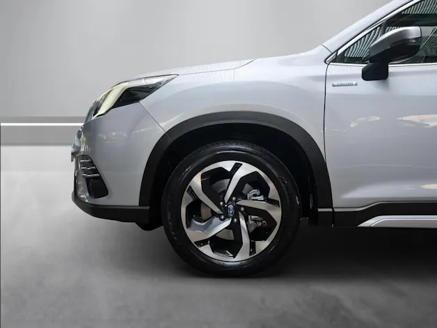 Subaru Forester Station 2.0i e-Boxer Luxury