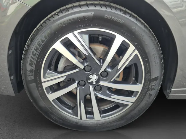 PEUGEOT 208 1.5 BlueHDi Active