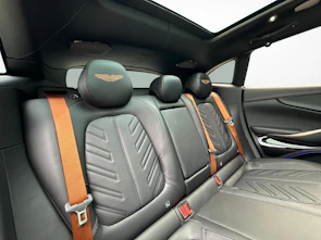 Fahrzeugbild ASTON MARTIN DBX S 4.0 V8 Bi-Turbo
